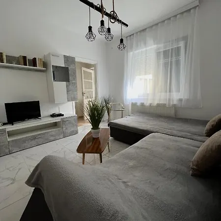 Ferienwohnung Aranylak Vendeghaz Abádszalók Exterior foto